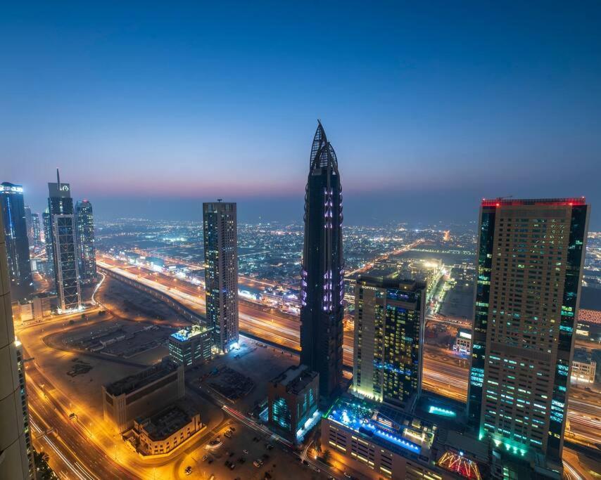 First Class 2Br With Full Dubai Skyline & Sea View Экстерьер фото
